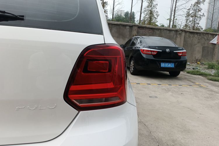 大众 Polo 2016款 1.4L 手动风尚型车身外观9