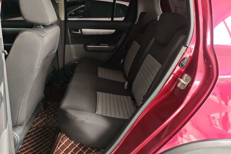 铃木 雨燕 2014款 1.3L 手动标准型中控内饰21