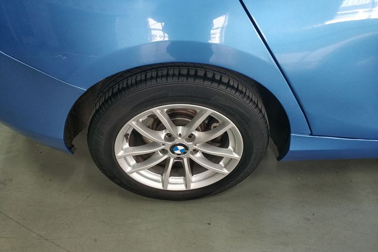 宝马1系(进口) 2018款 118i 领先型车身外观6008