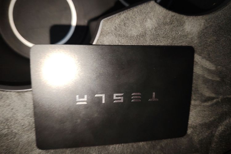 特斯拉 Model Y 2024款 后轮驱动版中控内饰7001