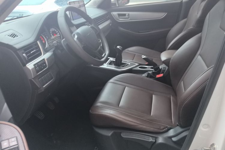 东风风行 风行T5 2022款 盛世款 1.6L 手动筑梦版五座中控内饰19