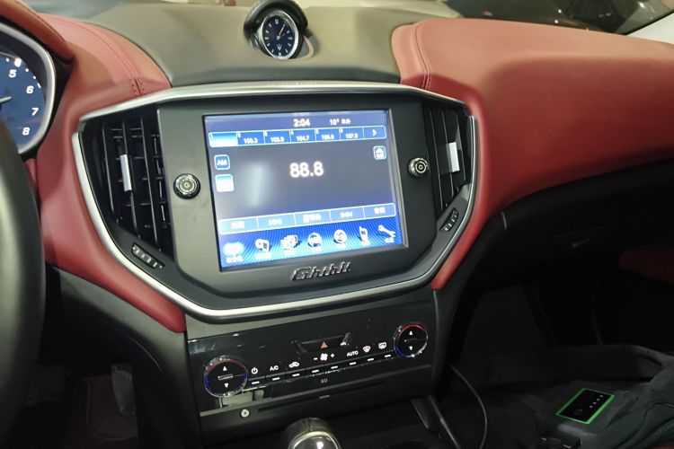 玛莎拉蒂 Ghibli 2014款 3.0T 标准版中控内饰16