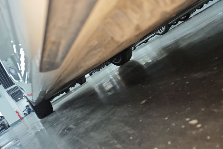 宝马3系 2024款 325Li M运动套装局部细节9001