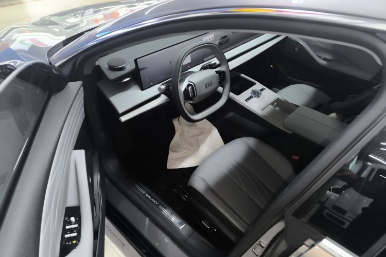 吉利银河 银河E8 2024款 550km 后驱PRO中控内饰20