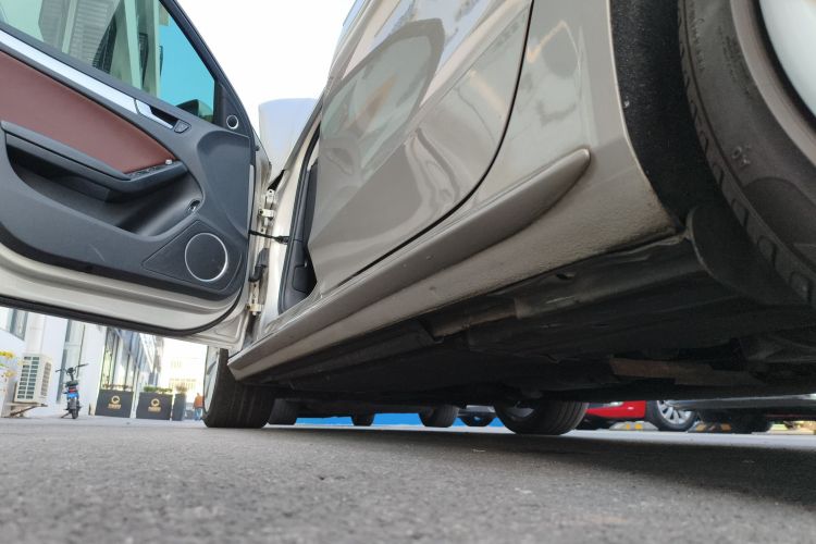 奥迪A4L 2016款 45 TFSI quattro个性运动型局部细节9002