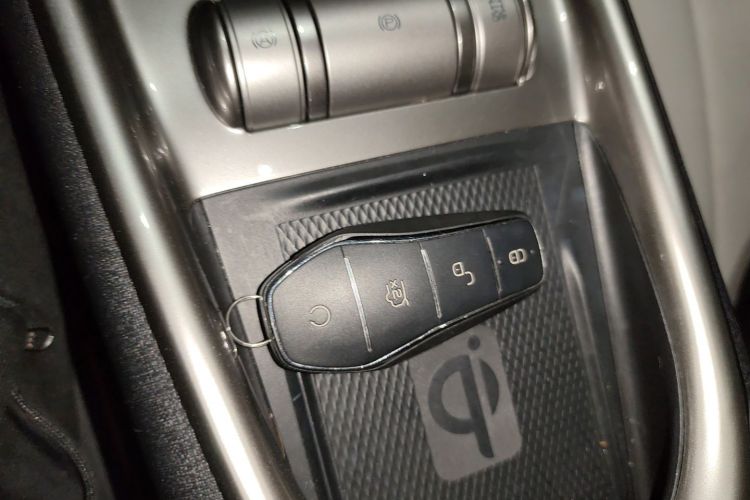 比亚迪 海豚 2021款 405km 时尚版中控内饰11