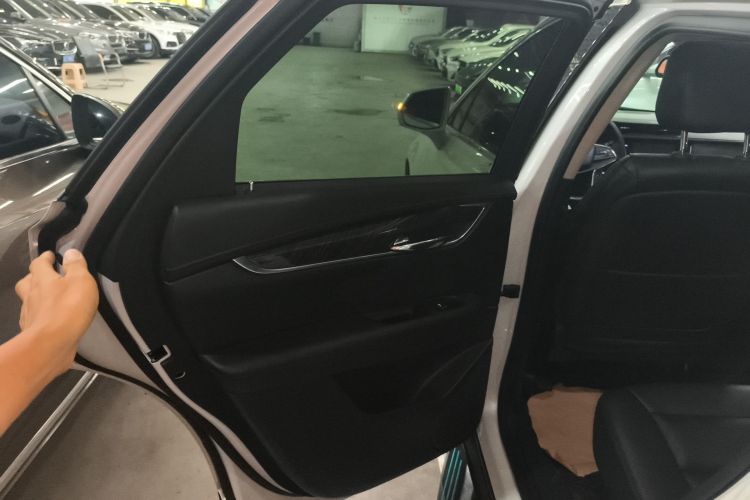 凯迪拉克XT5 2018款 25T 豪华型中控内饰49