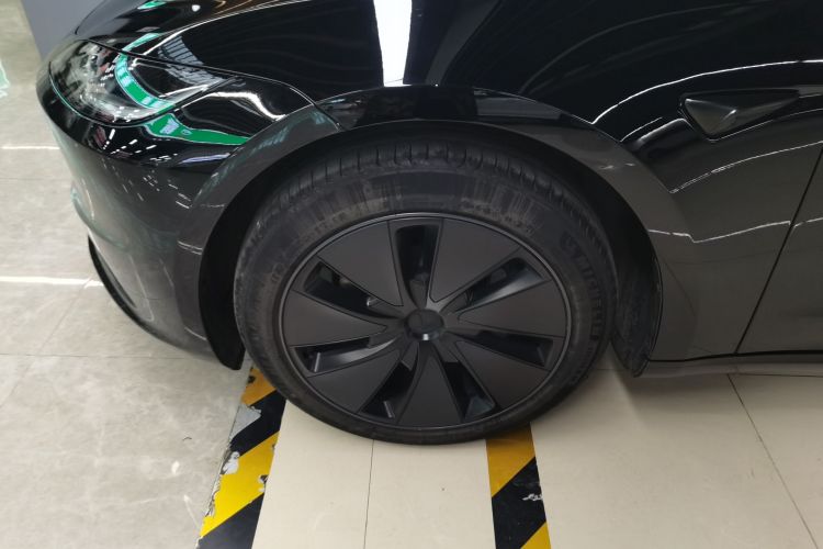 特斯拉 Model 3 2023款 后轮驱动版车身外观6002