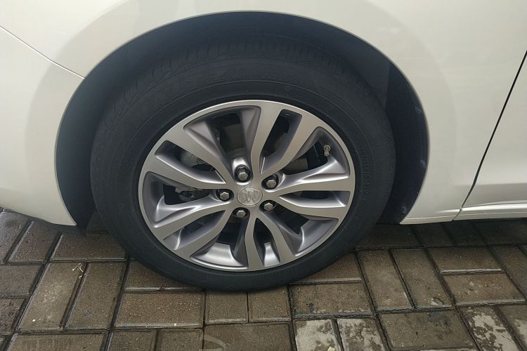 别克 英朗 2021款 改款 1.3T 自动轻混动精英型车身外观35