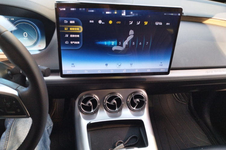 腾势X 2020款 PHEV旗舰版中控内饰16