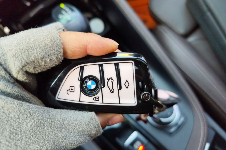 宝马X1 2019款 xDrive20Li 尊享型中控内饰11