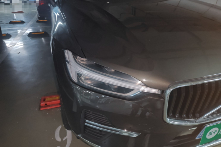 沃尔沃XC60 2022款 B5 四驱智逸豪华版车身外观8