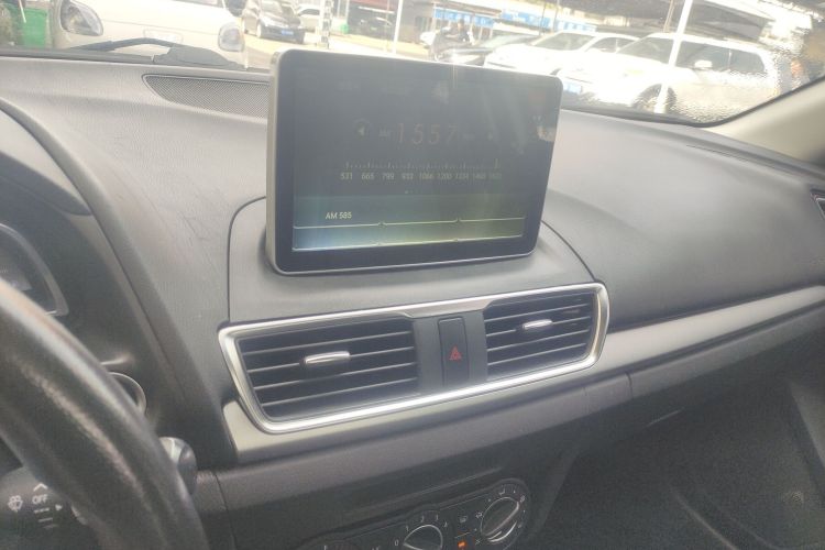 马自达3 昂克赛拉 2016款 三厢 1.5L 自动舒适型中控内饰16