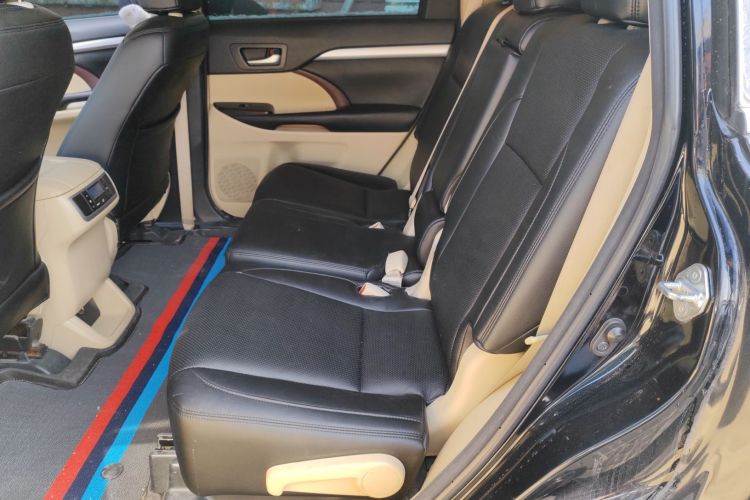 丰田 汉兰达 2017款 2.0T 两驱精英版 5座中控内饰21