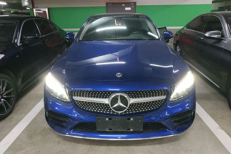 奔驰C级 2021款 C 260 L 运动版车身外观2