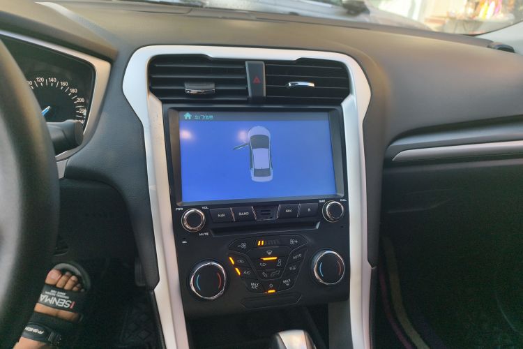 福特 蒙迪欧 2013款 1.5L GTDi180时尚型局部细节16