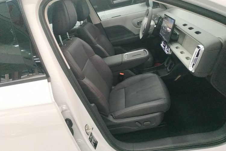 零跑汽车 零跑B10 2025款 510悦享版局部细节41