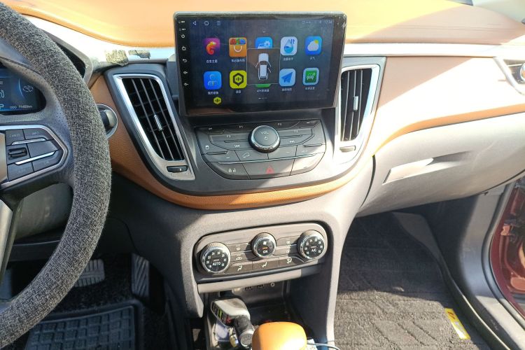 东南DX7 2017款 1.5T 自动豪华型中控内饰16