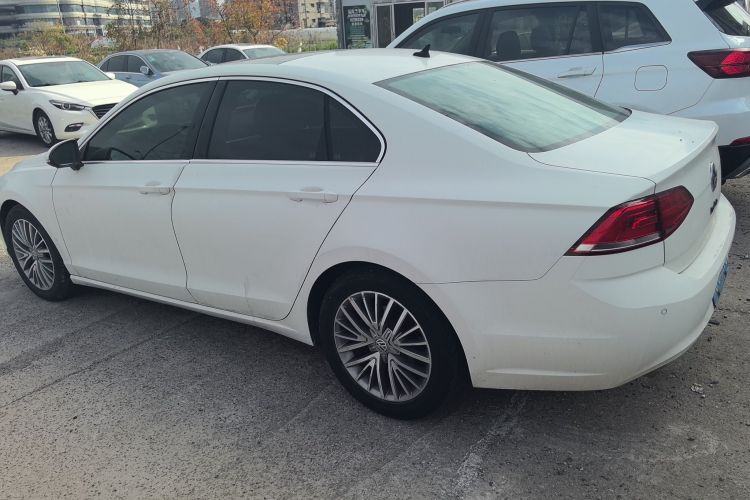 大众 凌渡 2015款 280TSI DSG豪华版车身外观4