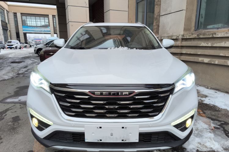 一汽 森雅R9 2018款 1.2T 自动豪华智尚型车身外观2