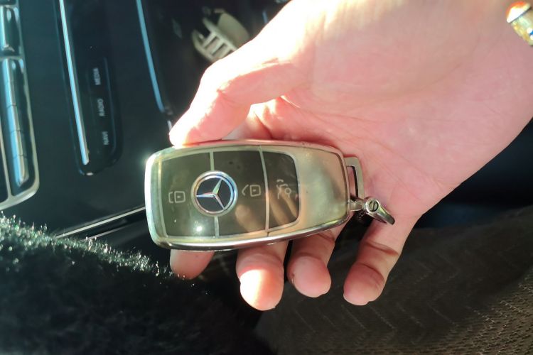 奔驰C级 2021款 C 260 L 运动版中控内饰11