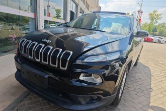 Jeep 自由光 2016款 2.4L 领先智能版