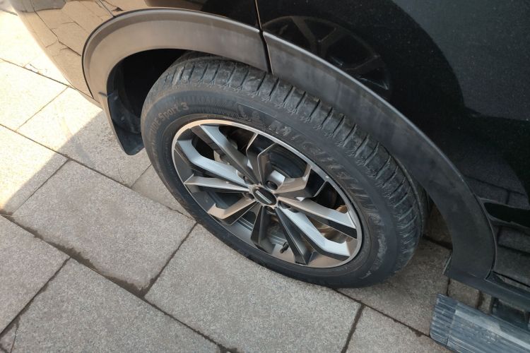 魏牌 VV6 2020款 2.0T 两驱智享+车身外观6008