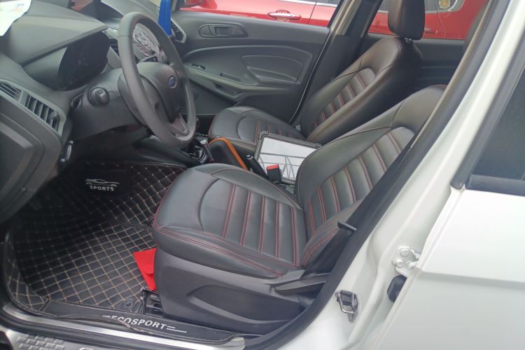 福特 翼搏 2013款 1.5L 手动舒适型局部细节19