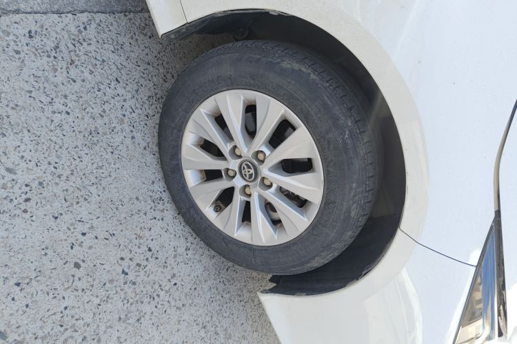 丰田 卡罗拉 2019款 1.2T S-CVT GL-i精英版车身外观10