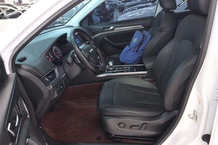 哈弗H6 2018款 蓝标 运动版 1.5T 自动两驱精英型中控内饰19