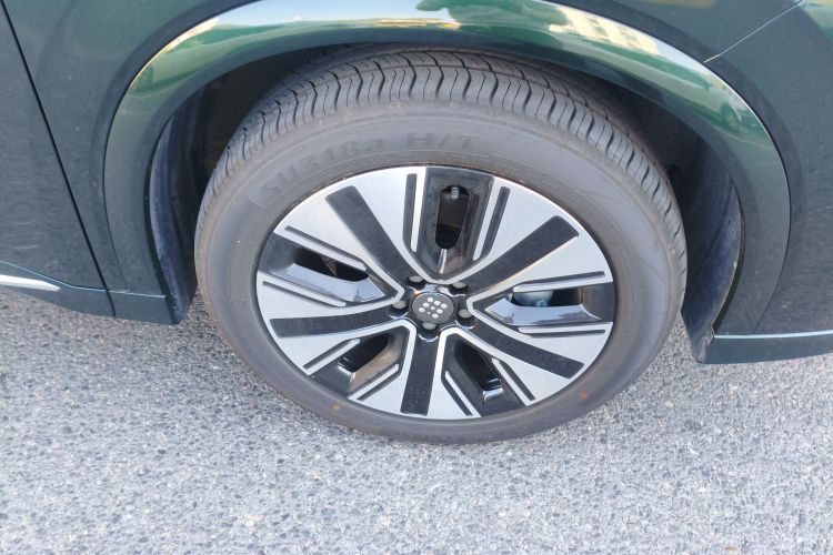 蓝电E5 PLUS 2026款 165km 长续航先享版Ultra 7座车身外观10