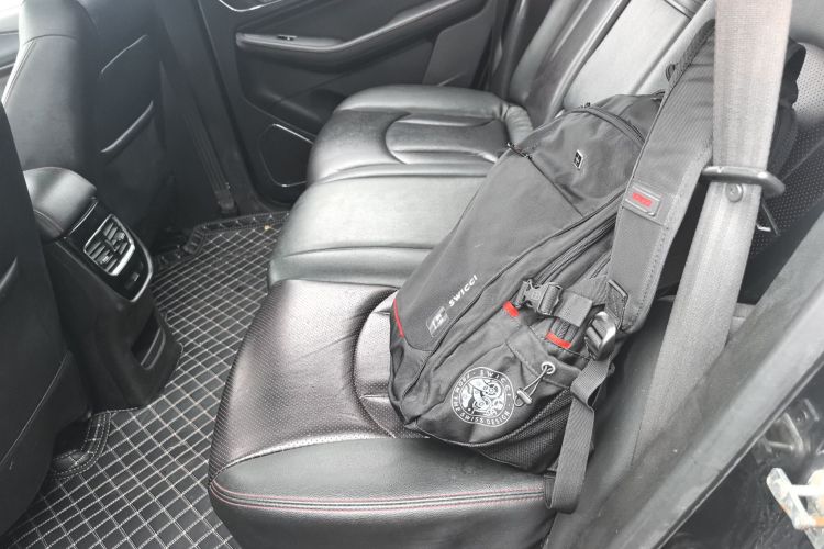 宝骏560 2016款 1.8L iAMT豪华型中控内饰21