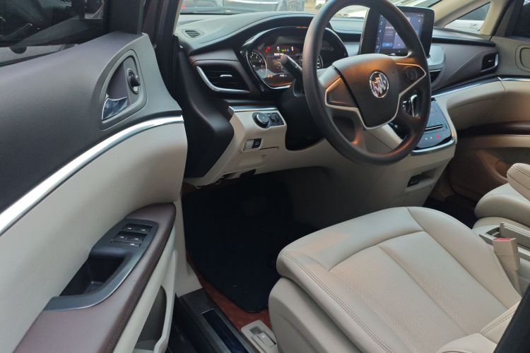 别克GL8 2023款 陆上公务舱 舒适型中控内饰20