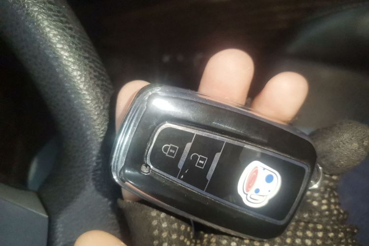 丰田 奕泽IZOA 2020款 2.0L 奕享版中控内饰11