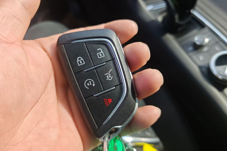 凯迪拉克XT6 2022款 2.0T 六座四驱豪华型标准版中控内饰11