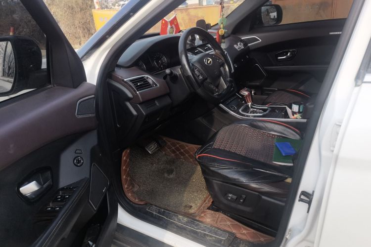 陆风X7 2015款 2.0T 全景旗舰版中控内饰20