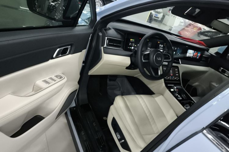 理想汽车 理想ONE 2020款 增程6座版中控内饰20