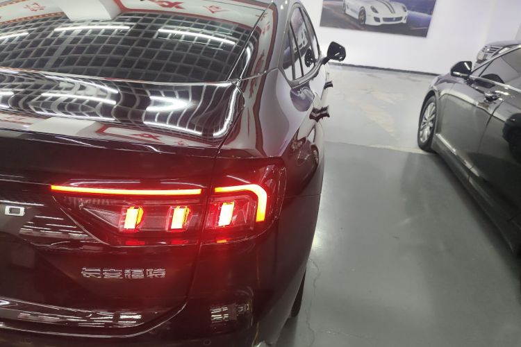 福特 蒙迪欧 2025款 2.0T EcoBoost 豪华型车身外观6001