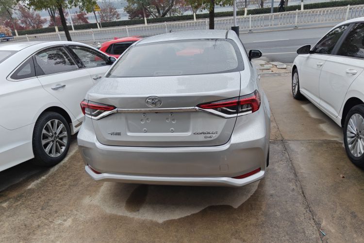 丰田 卡罗拉 2019款 1.2T S-CVT GL-i精英版车身外观6004