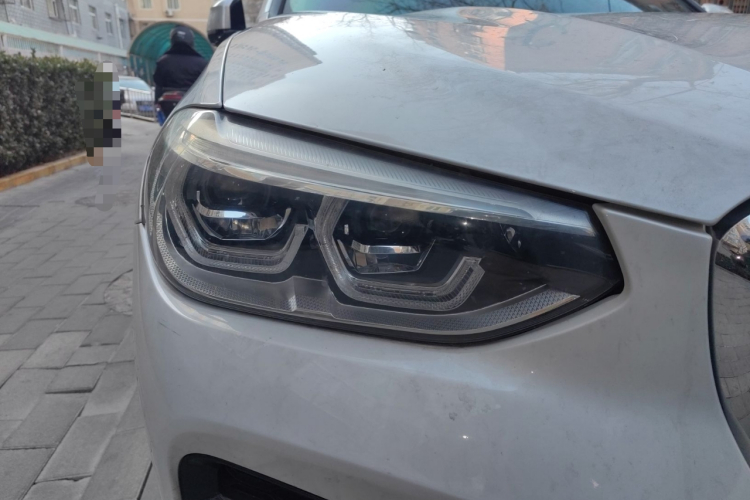 宝马X3 2020款  xDrive28i M运动套装车身外观8