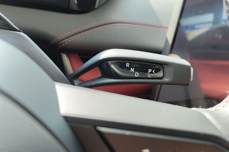 小米汽车 小米SU7 2024款 四驱超长续航高阶智驾Max版中控内饰18