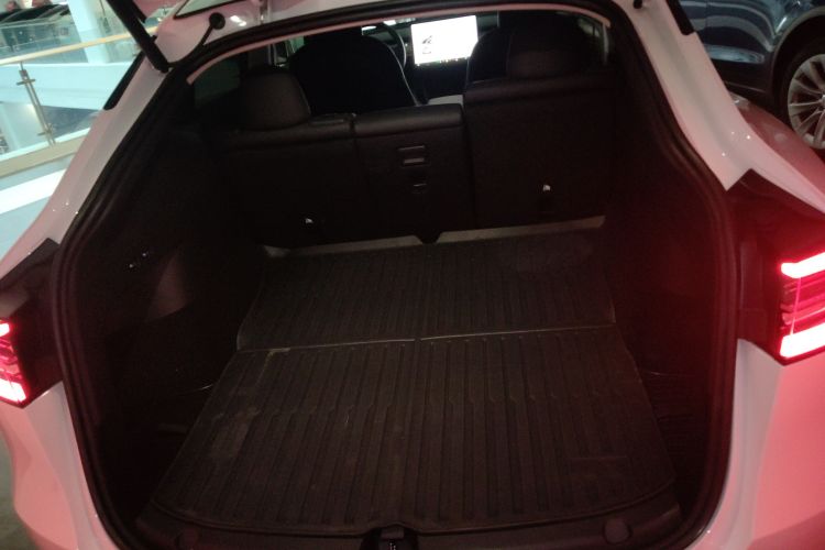 特斯拉 Model Y 2022款 改款 后轮驱动版局部细节23