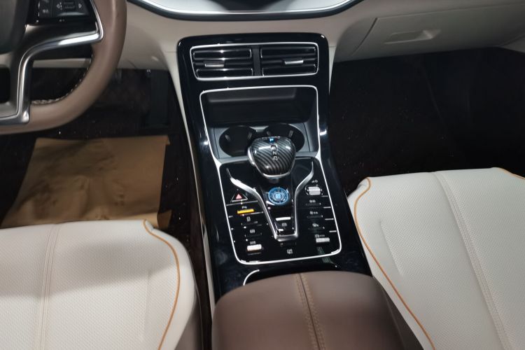 比亚迪 秦PLUS 2023款 冠军版 EV 420KM领先型中控内饰18