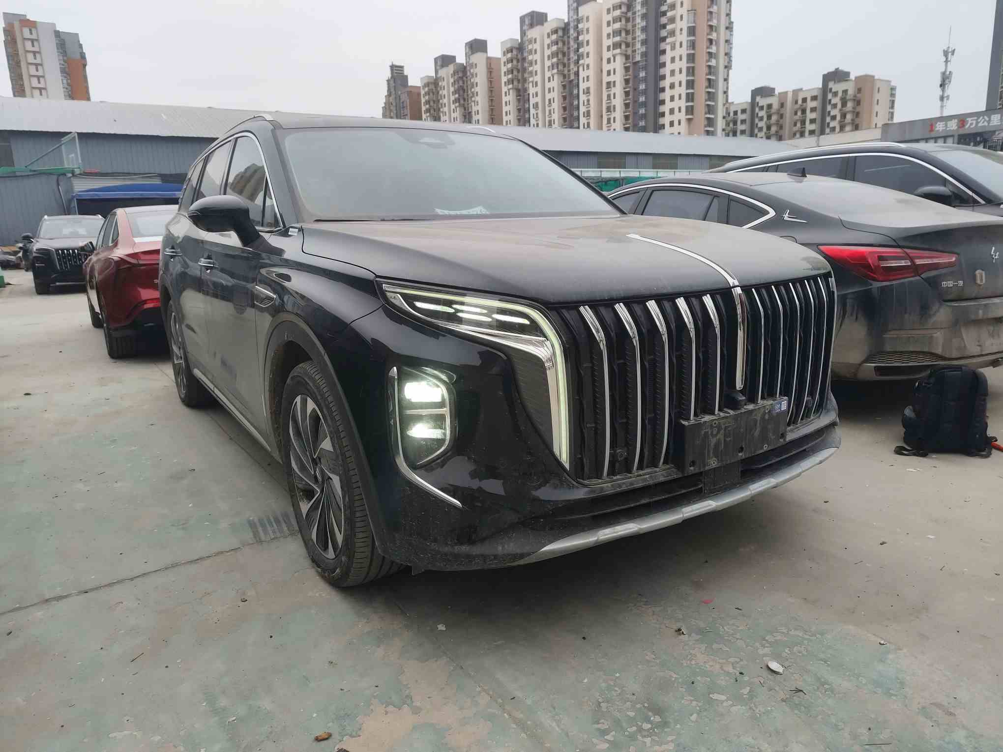 红旗HS7 PHEV 2024款 2.0T PHEV 四驱旗畅版 6座(5)