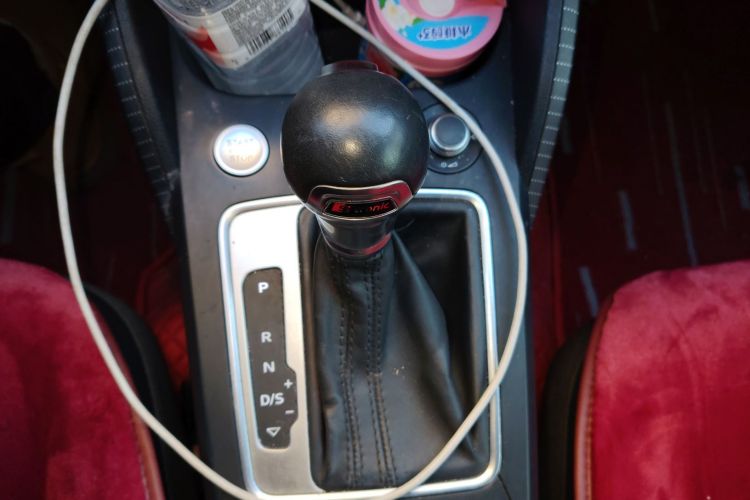 奥迪Q2L 2021款 35 TFSI 时尚动感型中控内饰18