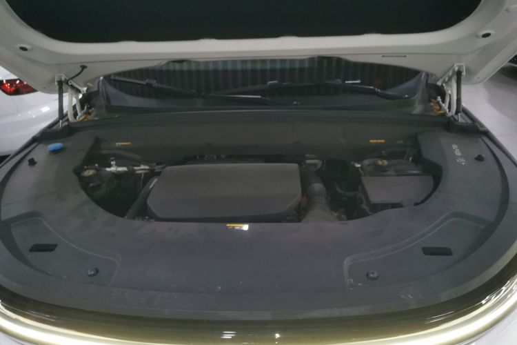 理想汽车 理想L7 2023款 Pro机舱底盘24