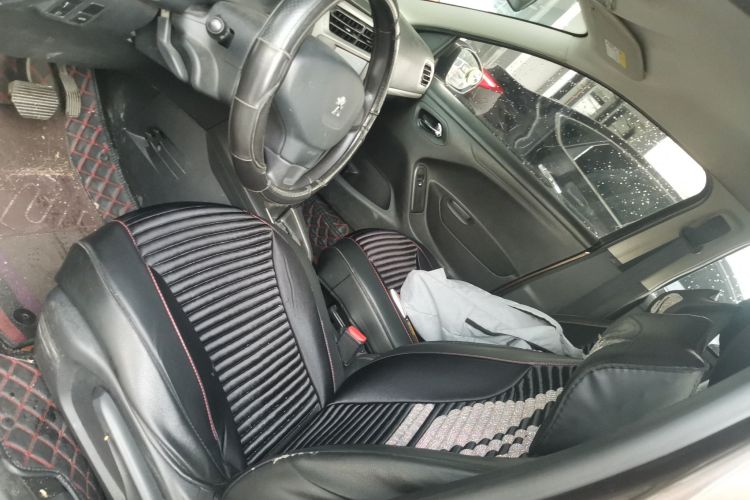 标致301 2014款 1.6L 自动舒适版局部细节19