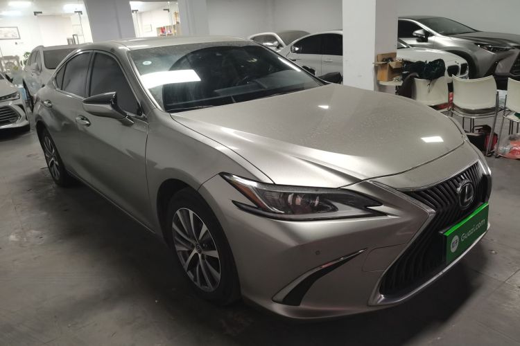 雷克萨斯ES 2020款 200 卓越版车身外观6002