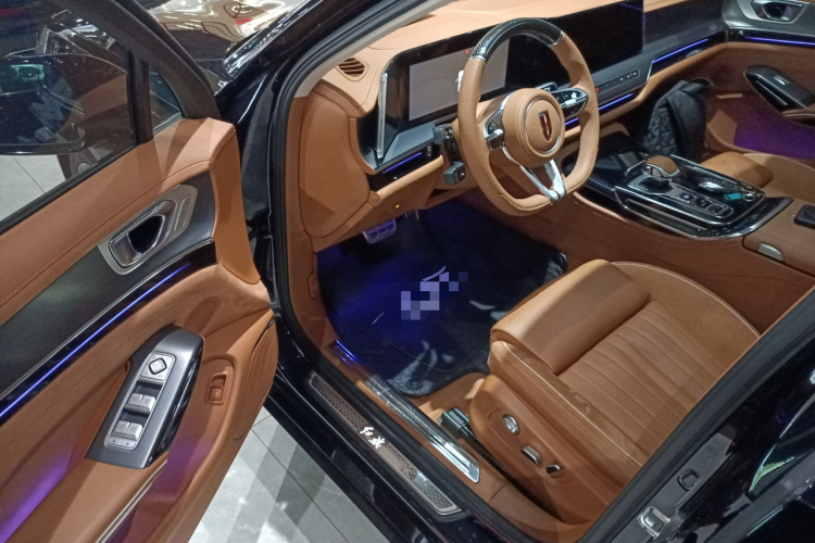 红旗H9 2024款 2.0T 旗畅 私享风尚版中控内饰20