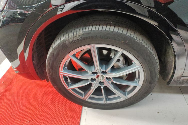 奥迪Q5L 2023款 40T 豪华动感型车身外观6007